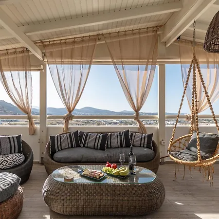 Black Velvet Villa *