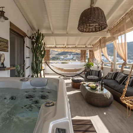 Villa Black Velvet