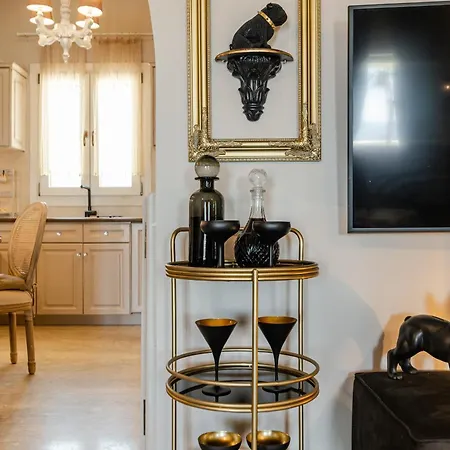 Black Velvet Naxos * Agkidia