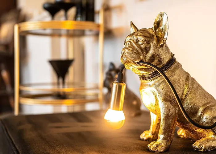 Black Velvet Villa *